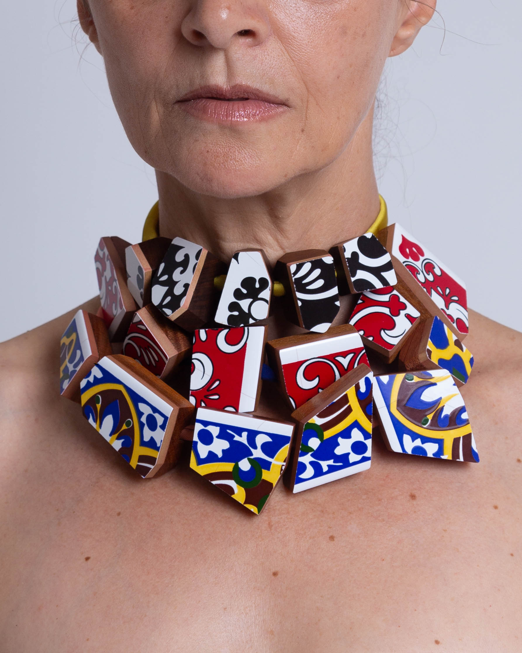 Cacos e tacos necklace, multicolour tile fragments, worn