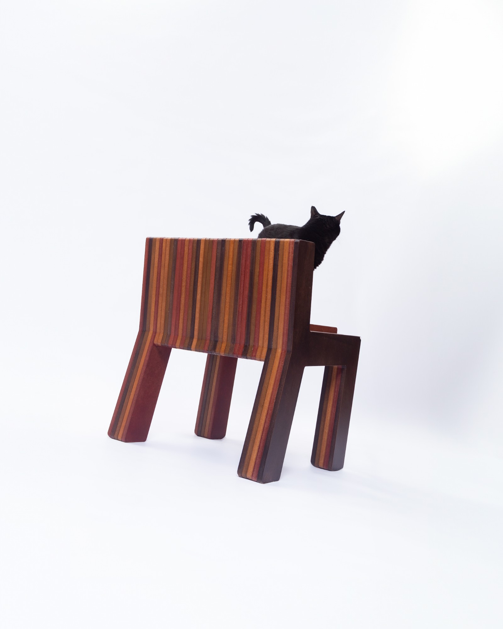 Listrada chair, back view